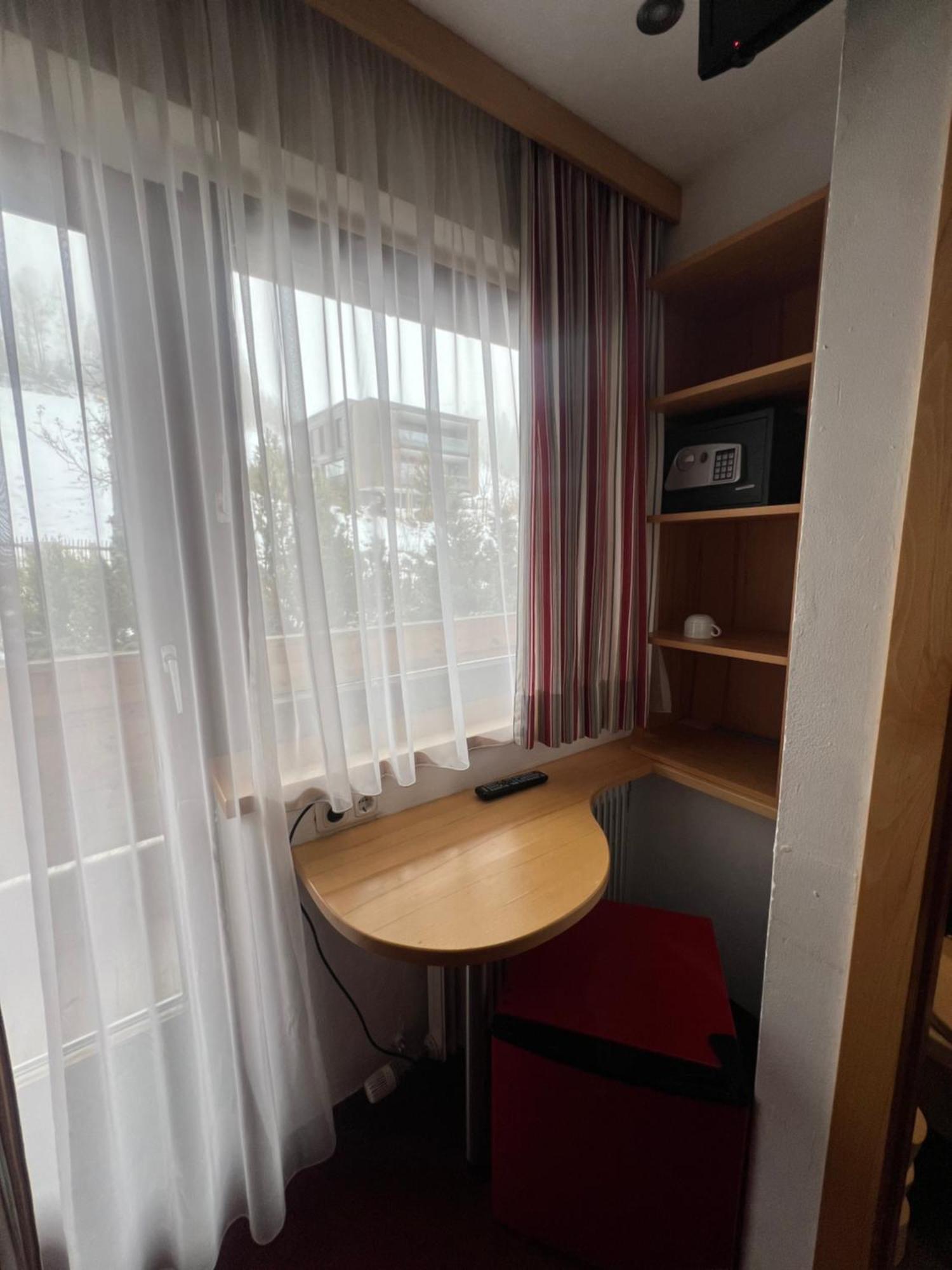 Budget Single Room,1645016553:JPEG